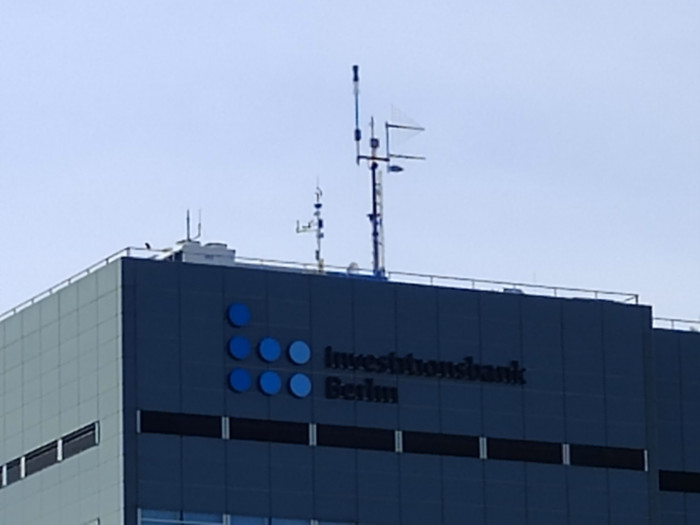 Bei hohen Vergrößerungen haben die Bilder nur noch dokumentarischen Charakter. (Bild: Tobias Költzsch/Golem.de)